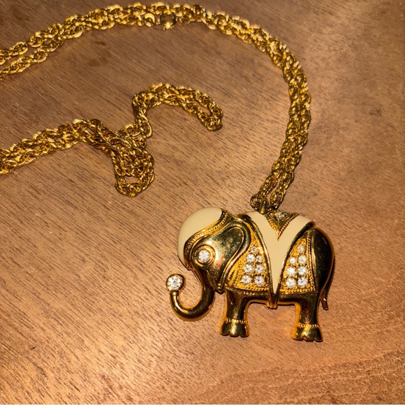 Kenneth Jay Lane for Avon lucky elephant brooch-pendant necklace - Picture 6 of 7